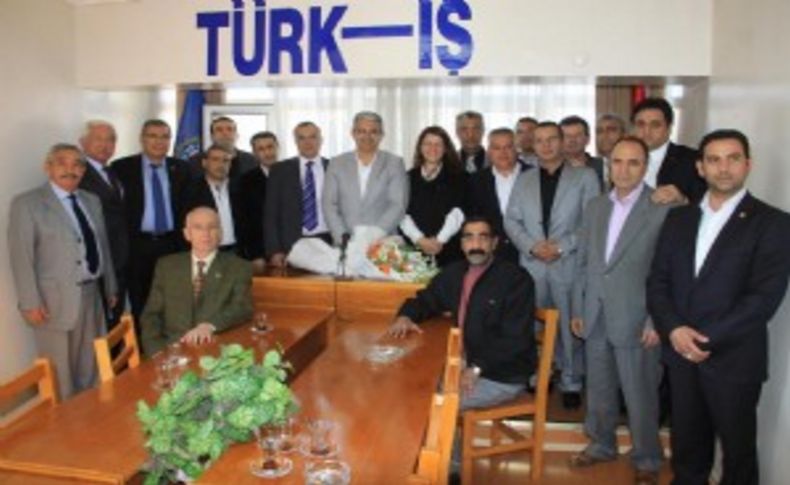 TÜRK- İŞ'ten tam destek